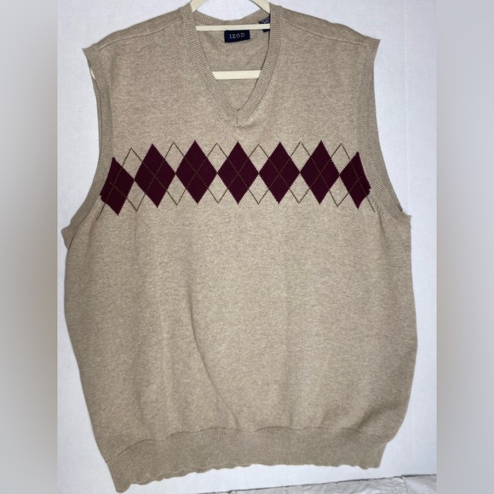 Izod Argyle Sweater Vest XL Preppy Grandpa Core Beige Burgundy V‑Neck